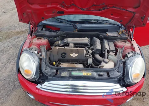 2010 Mini Cooper from USA, damaged, VIN WMWMR3C57ATZ18745